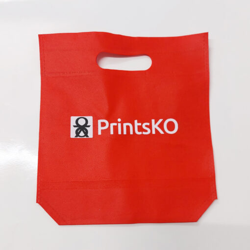 Nonwoven D-Cut Bag